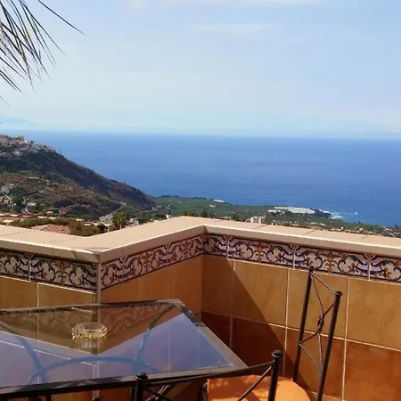 Fuer 2 Personen Und 1 Kind In Icod De Vinos, Teneriffa *